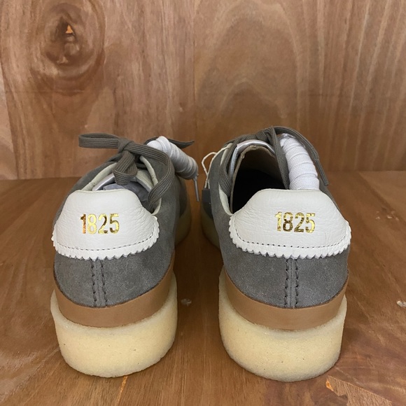 CLARKS TORMATCH LIGHT 26162048 MENS GRAY SUEDE LIFESTYLE SNEAKERS SHOES - Picture 3 of 8